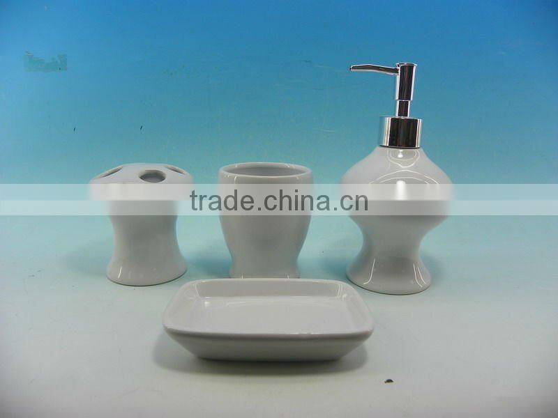 4pcs of Ceramic Bathroom Set
