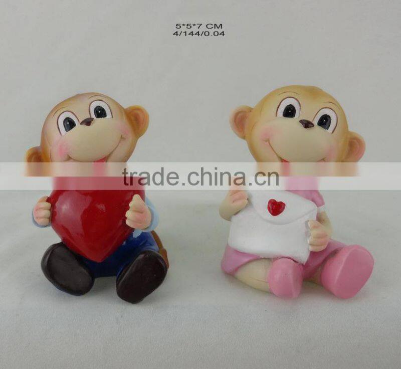 resin monkey figurine for valentine decoration