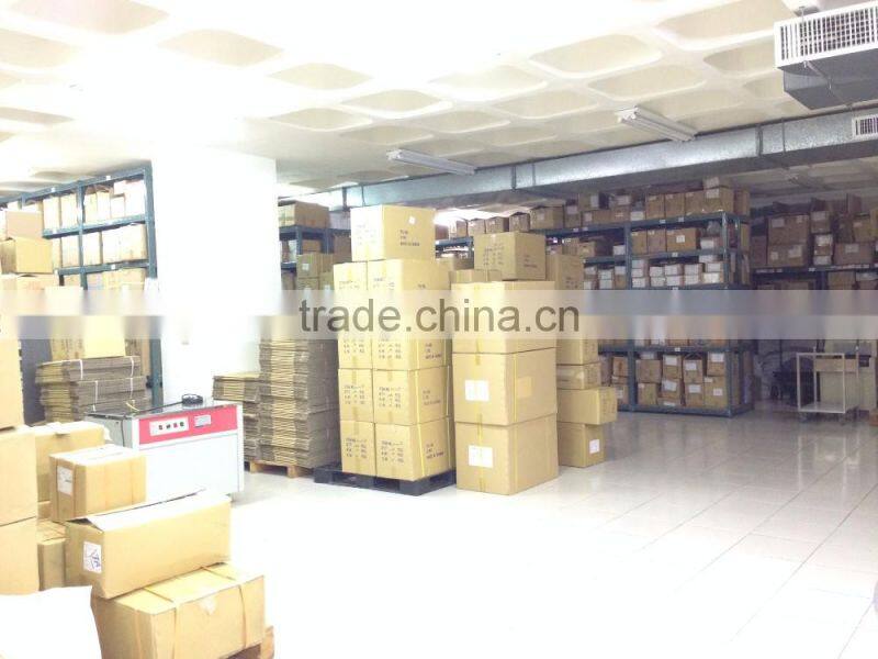 Professional chainsaw parts engine crankshaft for locking screw