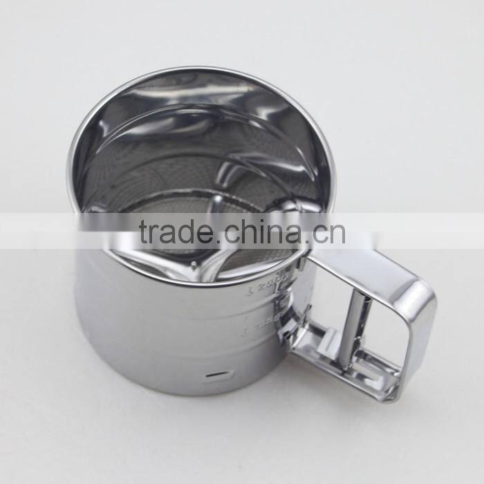 One-Handed Stainless Steel Cup Flour And Icing Sugar Sifter