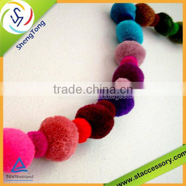 high quality pom pom lace/pom pom trim/yarn pom poms