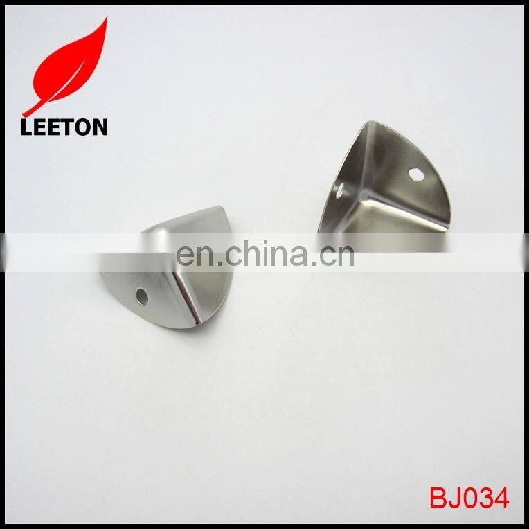 Factory supply cheap metal wooden box corner