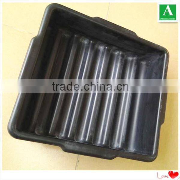 Thermoforming plastic felt pet house