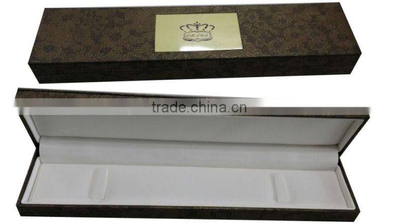 oblong plastic hinge necklace box