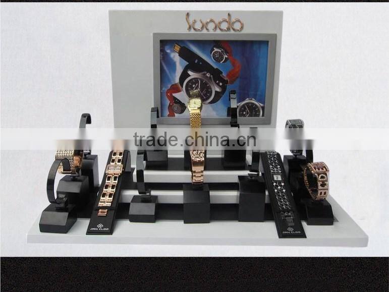 watch display counter showcase