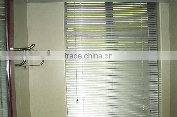 Cheap pvc plastic curtain rollers for garage