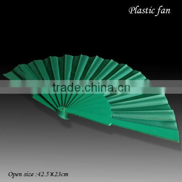 Plastic fabric fan