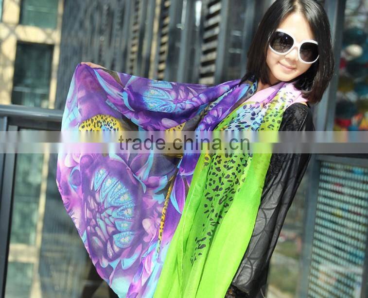 2015 Custom Lady Fashion Cotton Voile Shawl and Scarf Fresh Leopard Peony Printing for Spring Autumn