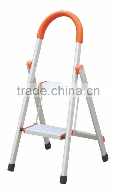 the aluminum 2 step ladder