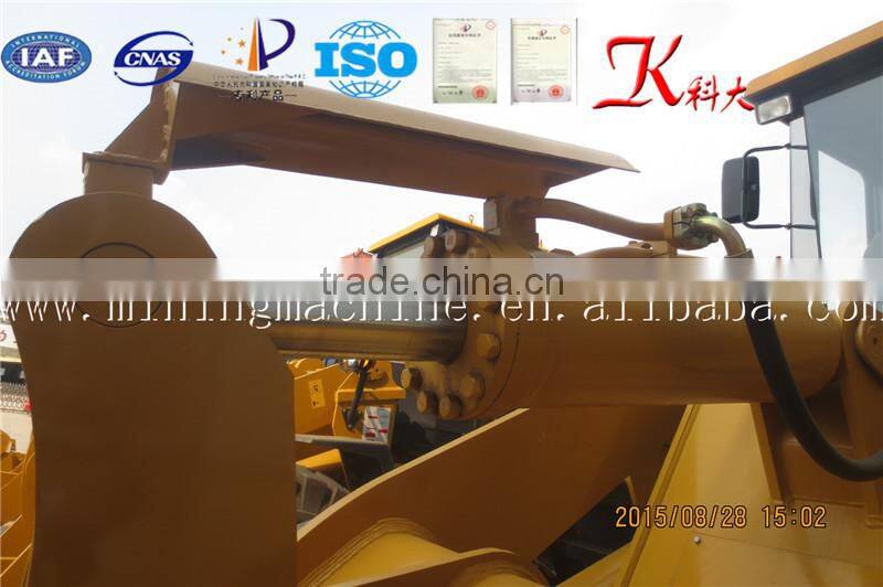 Earth-moving wheel loader bucket