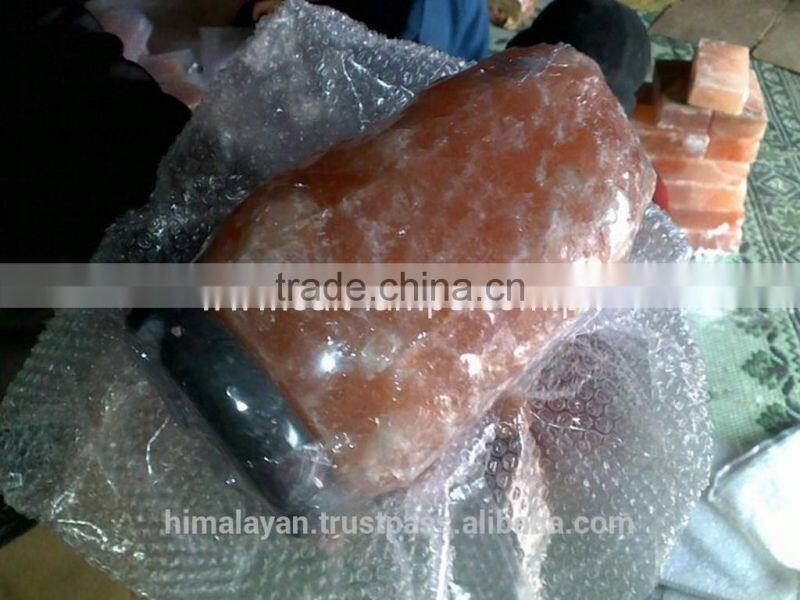 Natural salt lamps/Himalayan Salt Lamps/ Himalayan Salt Stone Crafts