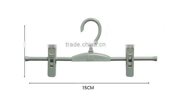 Wholesale Stock Small Order Rotatable With Clip Plastic Clothes Hanger