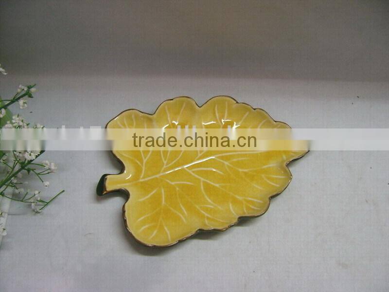 stoneware ceramic colorful glazed leaf plate