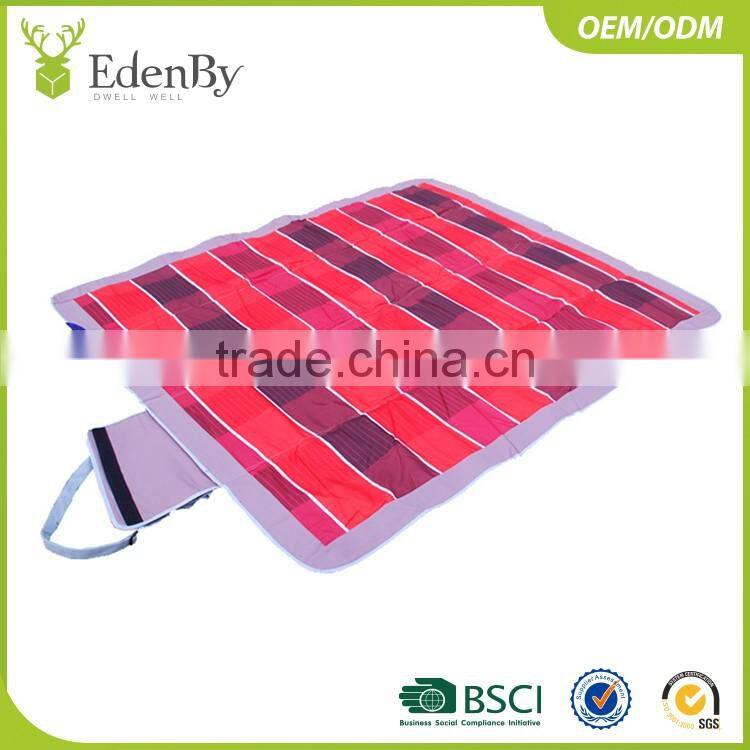 rubber play mat material laminated aluminum PE film EPE foam picnic self inflating camping mat