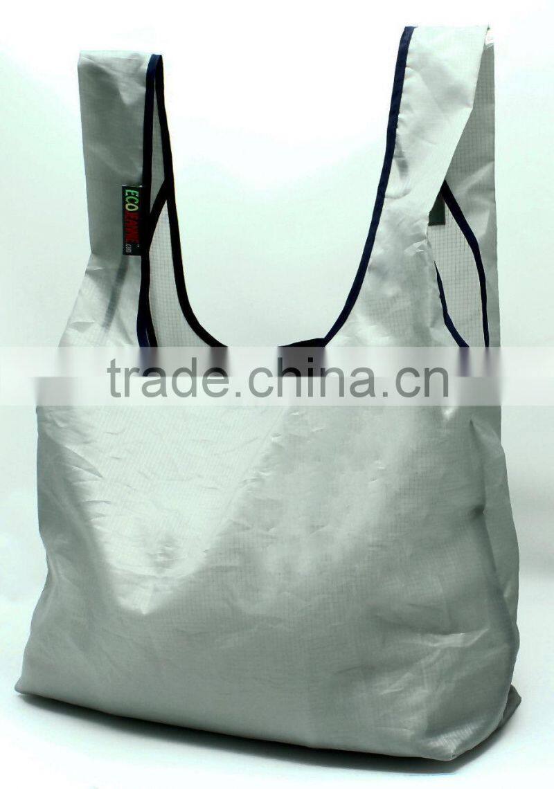 NEW Eco Friendly Ripstop Nylon Foldable Reusable Bag Grocery Shopping Tote Bag with velcro on the top of the handles