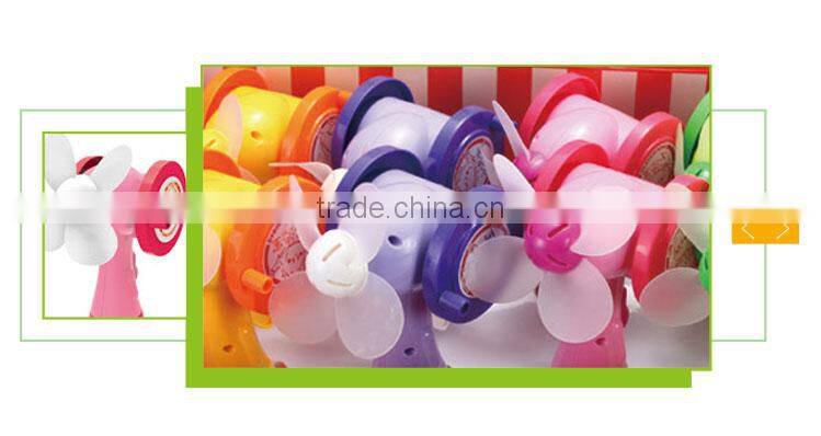 Hot selling plastic portable hand toy mini battery operated fan for kids