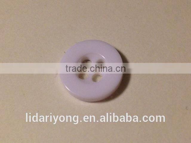 Two hole shirt button for wholesale supplier