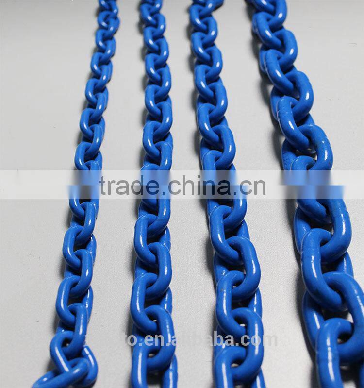 Plastic chain hot blue color