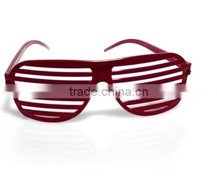 2015 advertising hot slotted sunglasses made in China