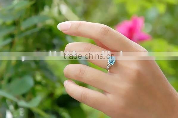 925 Sterling Silver Ring with Red CZ Stones