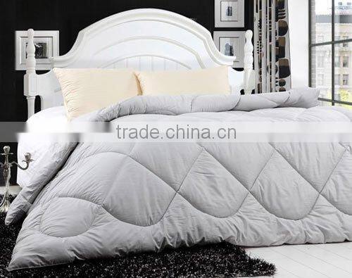 high quality and hot selling microfibre quilt