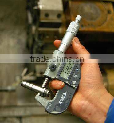electronic digital outside micrometer