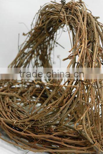 Handmade wreath grapevine basket 13 inch