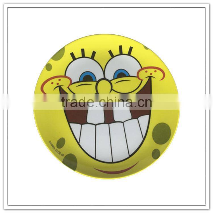 Food contact unbreakable yellow funny cartoon printing bulk plastic plates, outdoor plastic picnic plates for children