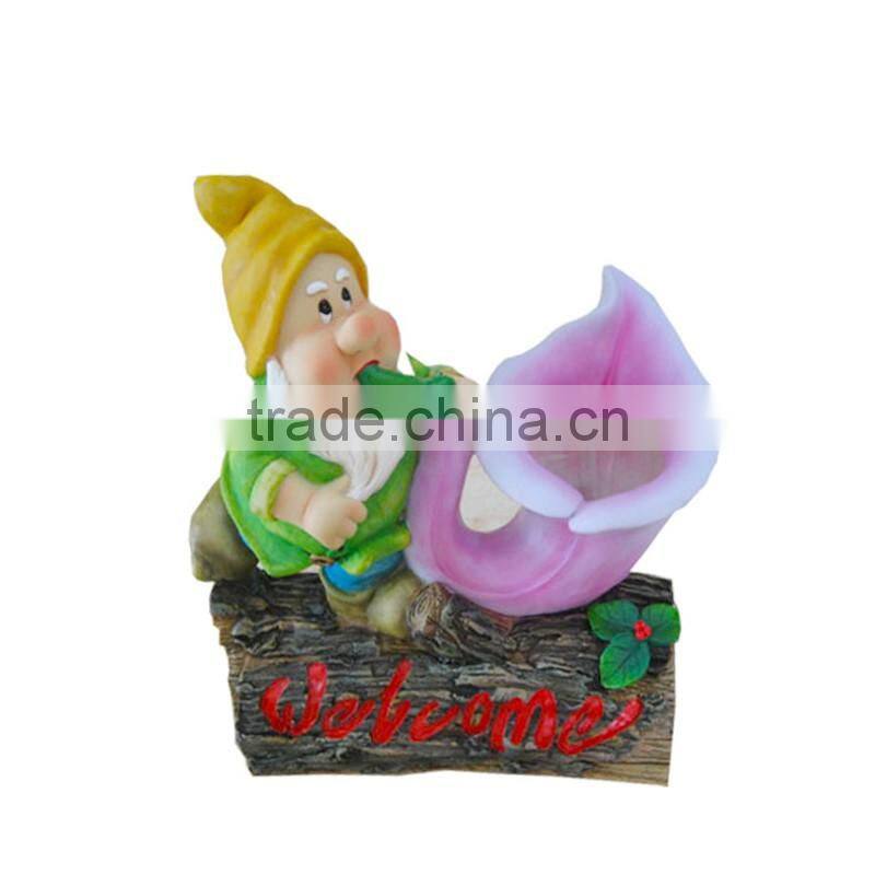 Polyresin garden gnome