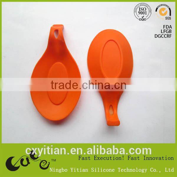 custom fancy silicone spoon shape cup mat