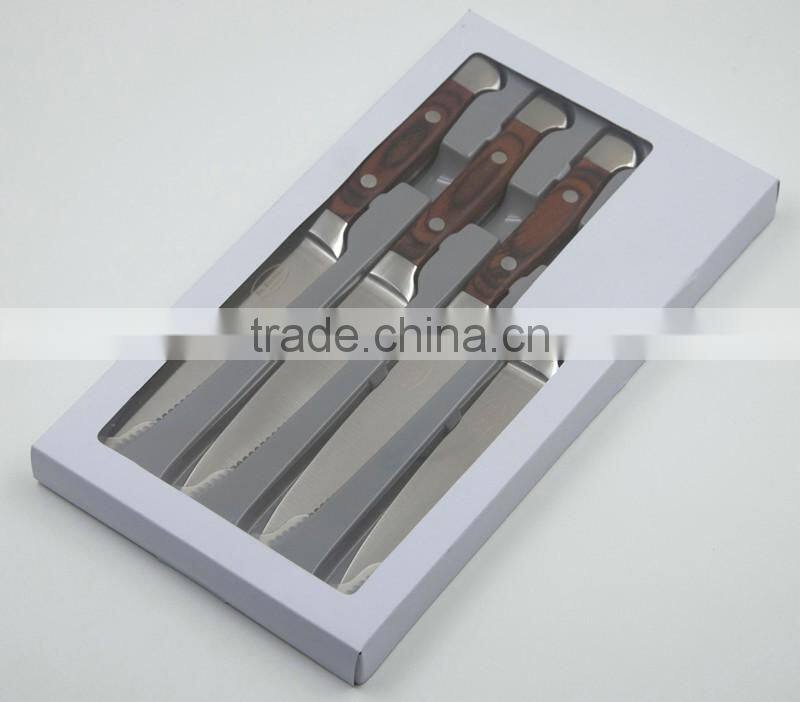 Plastic handle 4.5"steak knife set