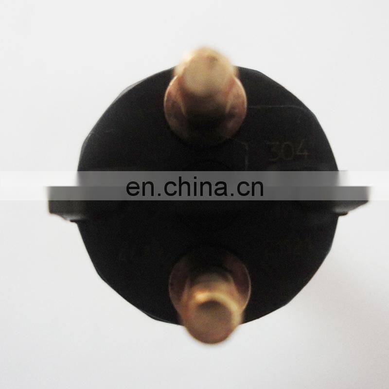 Guarantee quality diesel engine parts aluminum alloy KTA19 0445120304 Fuel Injector for truck