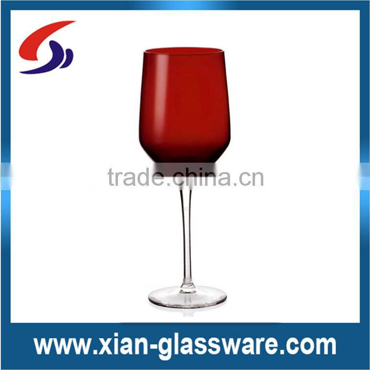 Promotional cheap colored wine glasses wholesale/colored wine glass with clear stem