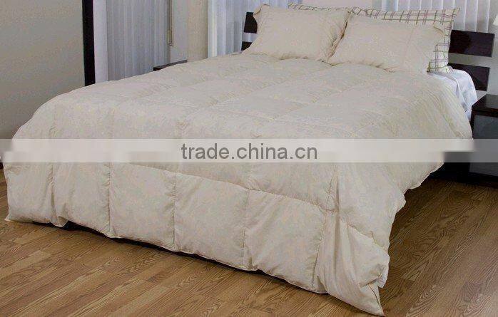 high quality and hot selling microfibre quilt