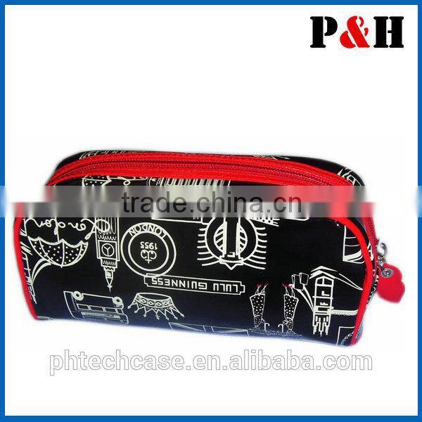 New design cheap OEM pretty Quilted travel makeup beauty bag