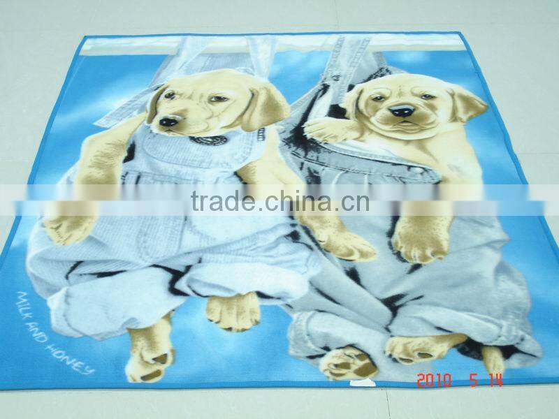 100% polyester knit print fleece throw