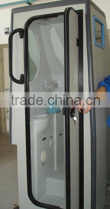 bus toilet rear position