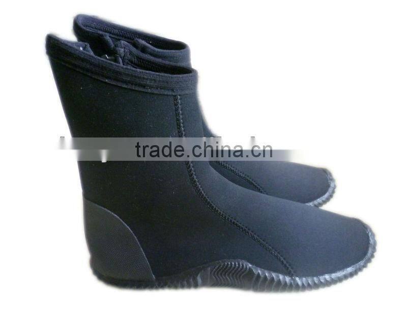 Nice rubber +neoprene diving /swimming warm snorkeling shoes