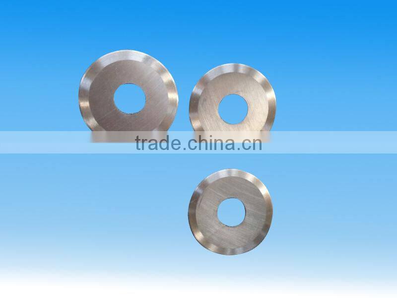Tungsten carbide saw blade used for cutting plastic film