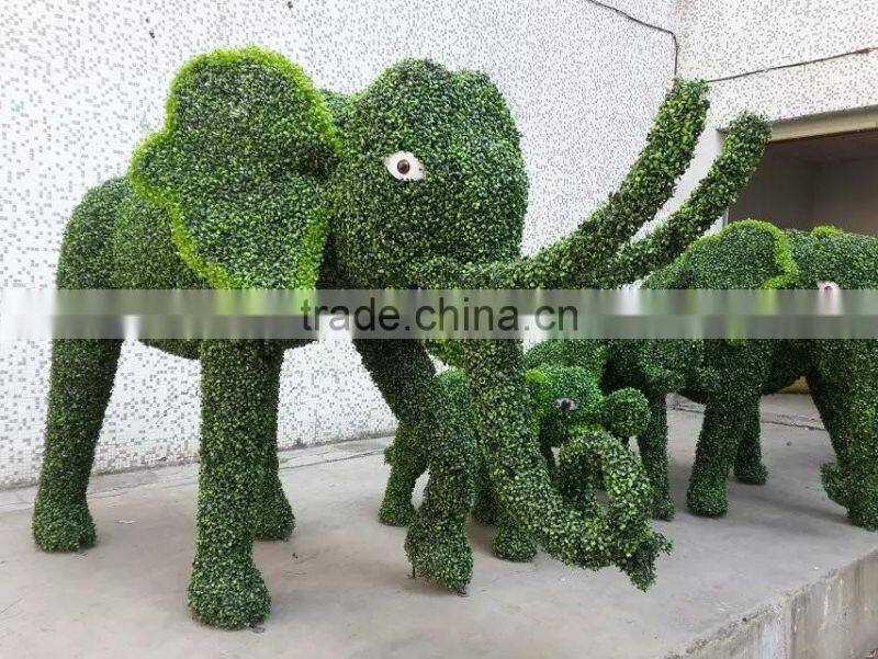 Simulation topiary animal sculptures for theme park decoration