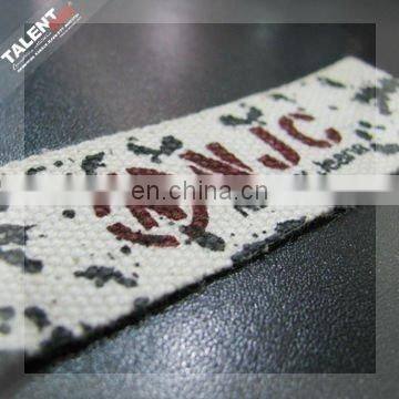 custom private design brand logo silkscreen printed label for garment