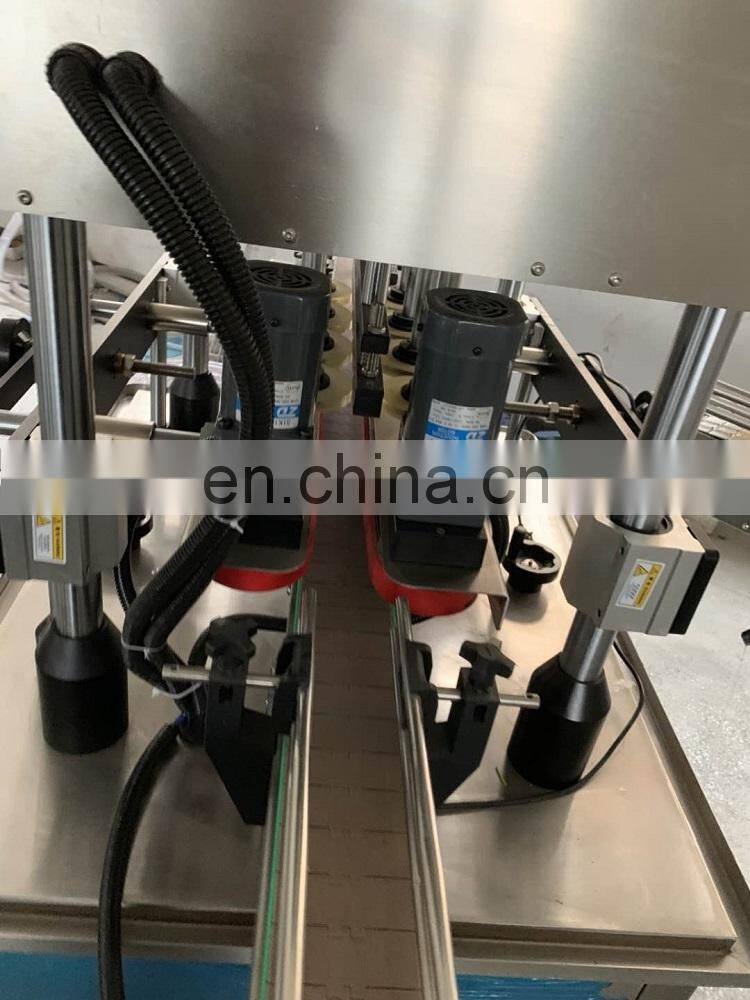 Automatic bottle capping machine