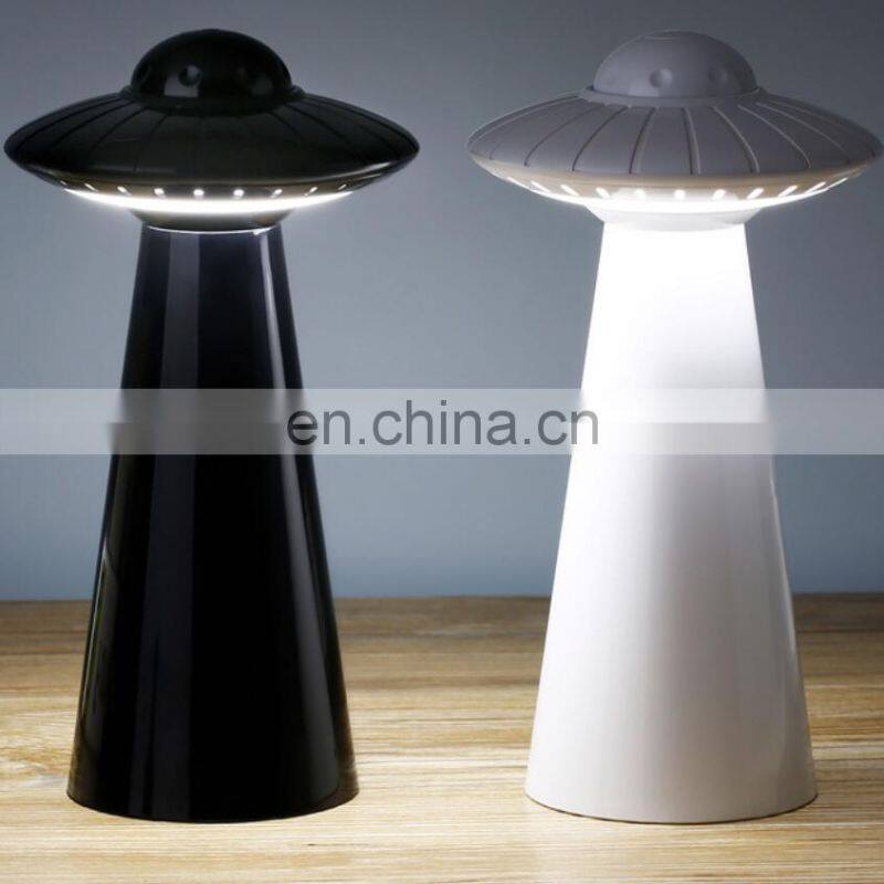 2020 Amazon hot sale Kids gift rechargeable USB cable UFO LED table desk lamp for home decoration