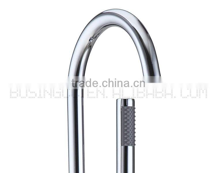 Contemporary Freestanding Faucet With The Pull Down Sprayer