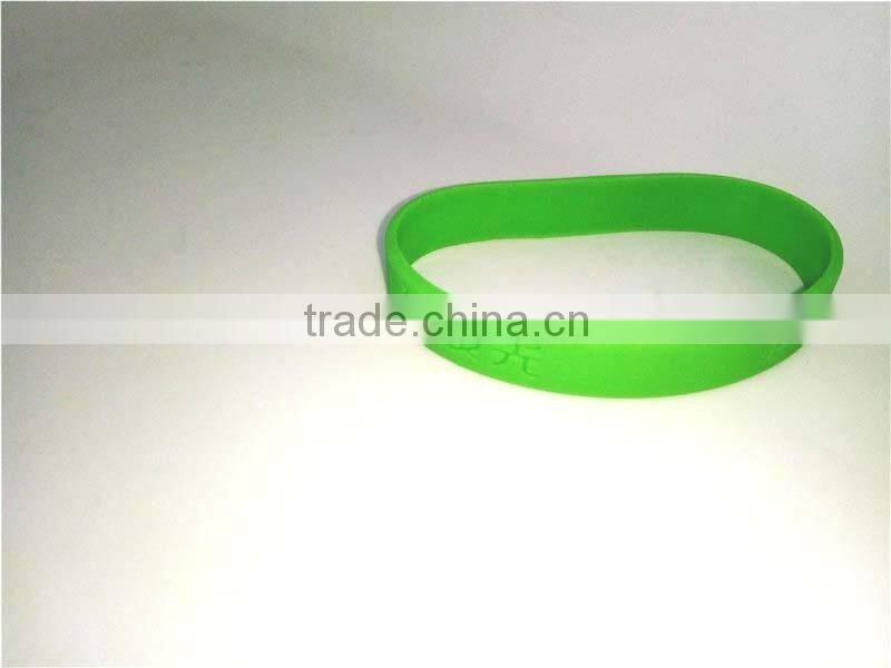 Colorful Silicone Hand Chains Waterproof Sports Girls Bracelet Made in China