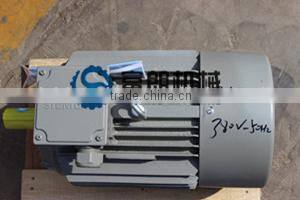 concrete block making machine with high viberating force/how to make a clay brick QT40-2