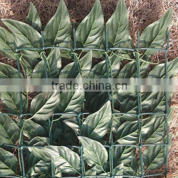 2015 new durable artificial laurel fence with UV resistance