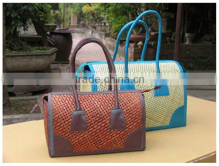 Beautiful bamboo handbag (skype: July.etop)