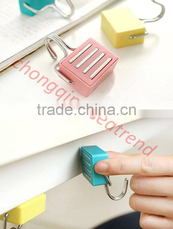 Manufacturer of Chinese Handbag Assist Hook