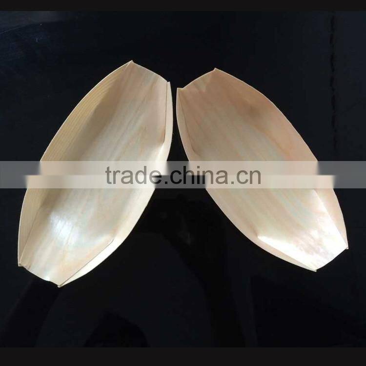 Chinese factory Preferential Disposable pine bark food boat tray